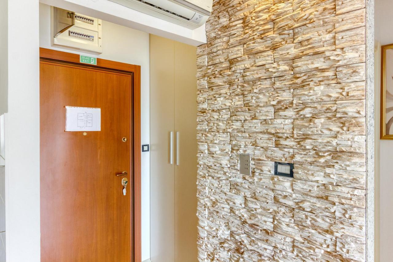 New Apartment Bila Jidra**** Split Eksteriør bilde